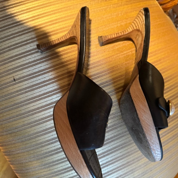 Chanel slide on sandals - Picture 3 of 5